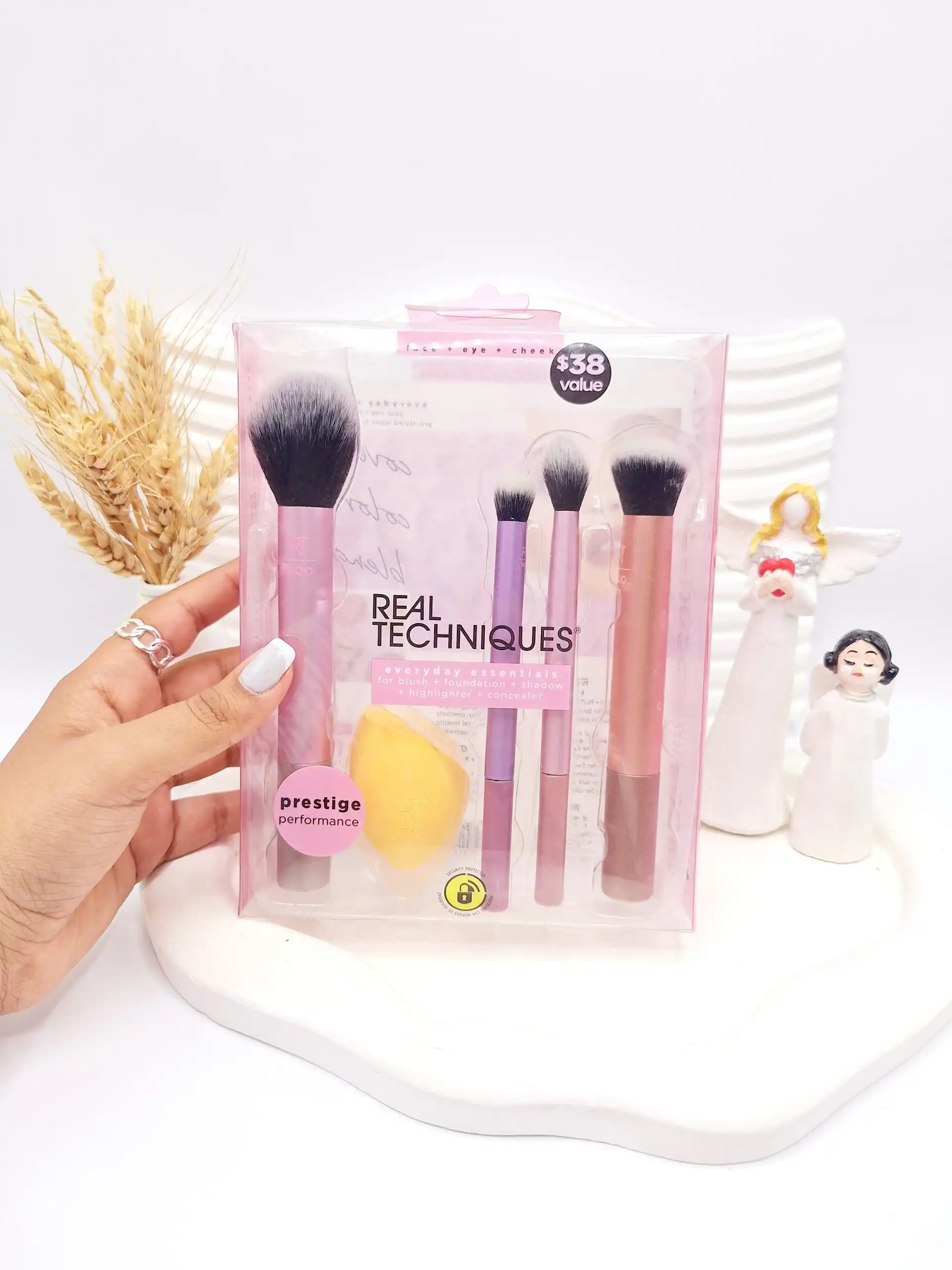 ست براش و پد آرایشی ریل تکنیکس REAL TECHNIQUES حاوی 5 عددی کد 1786