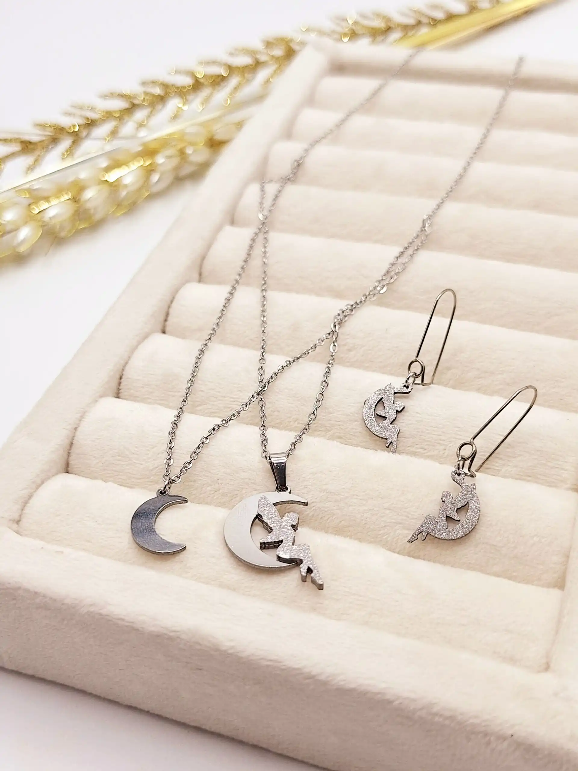 نیم ست دولاین نگین ماه و فرشته شنی استیل نقره ای