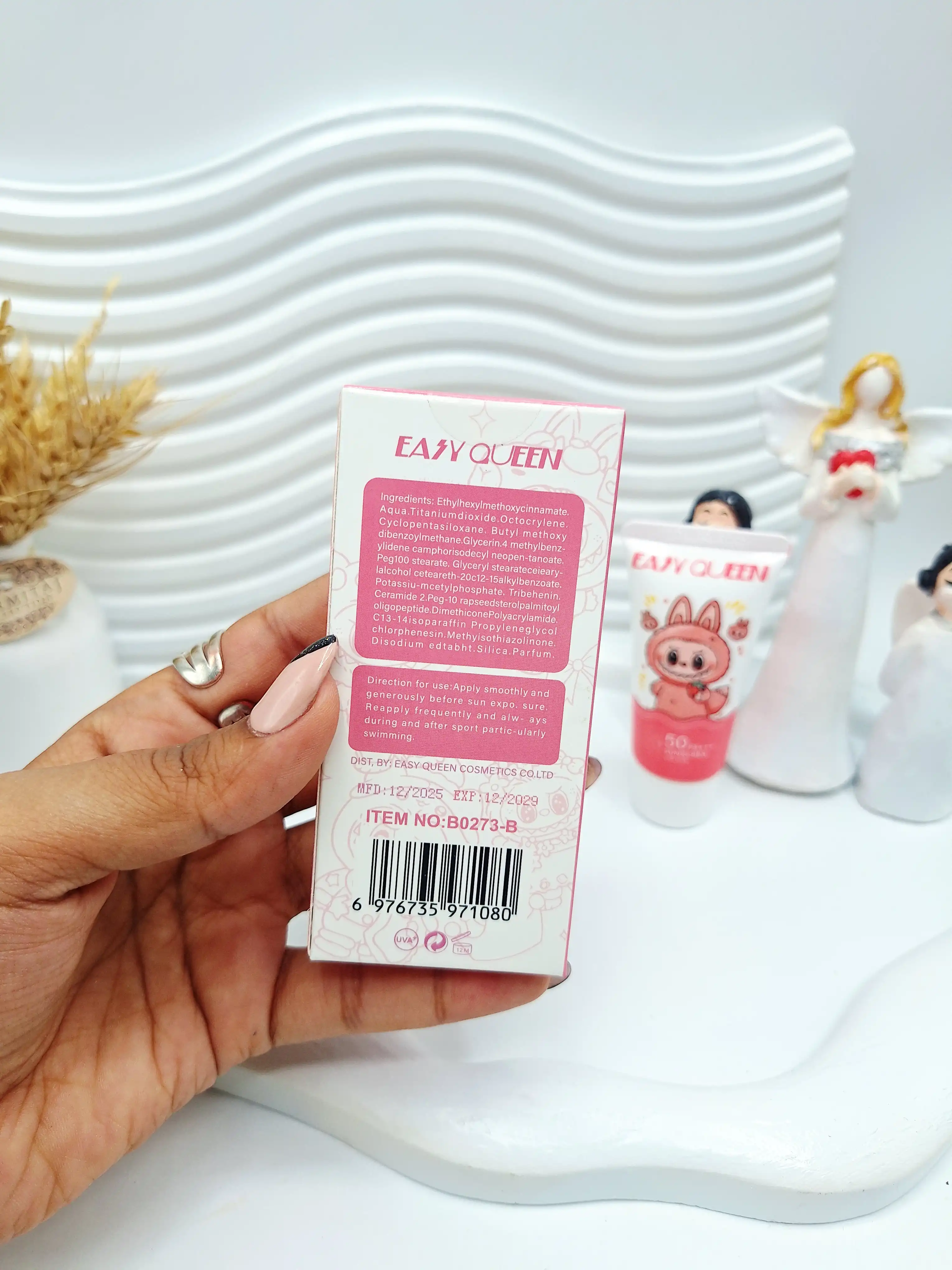 ضد آفتاب SPF 50 لبوبو برند EASY QUEEN کد 1080